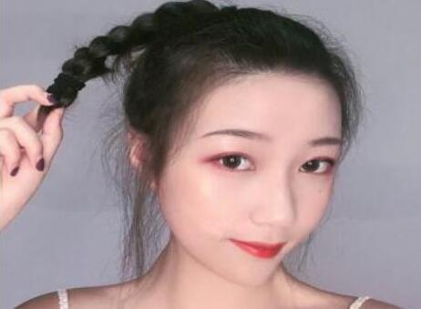手殘黨福利！日常又減齡的6款少女發(fā)型