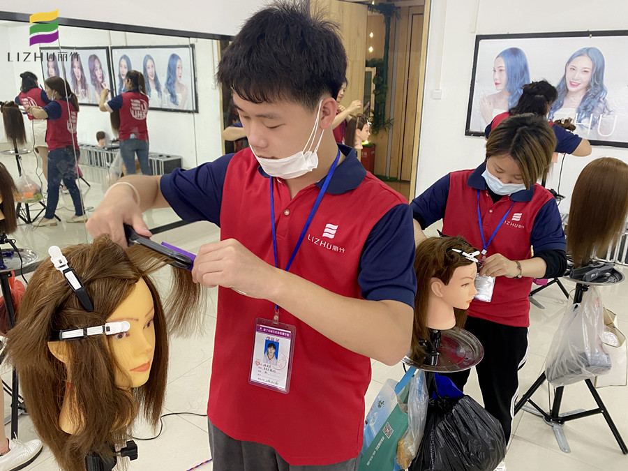 學了這份直板拉發(fā)教程，才知道南寧美發(fā)培訓學校哪家好