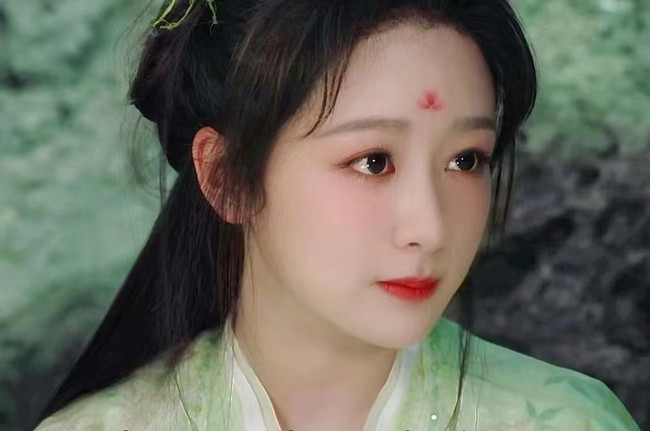 小夭《長相思》妝容教程，南寧化妝培訓(xùn)明星仿妝