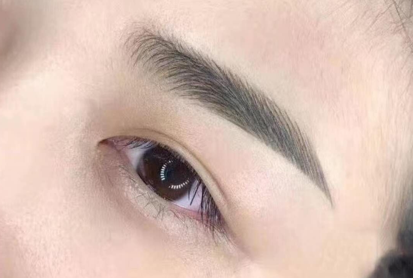 廣西學紋眉：紋眉哪種好看自然？
