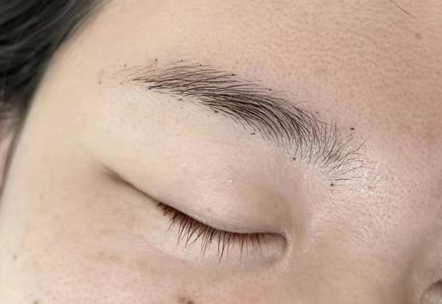 紋眉操作過程技巧，南寧紋繡學校排名總結(jié)分享