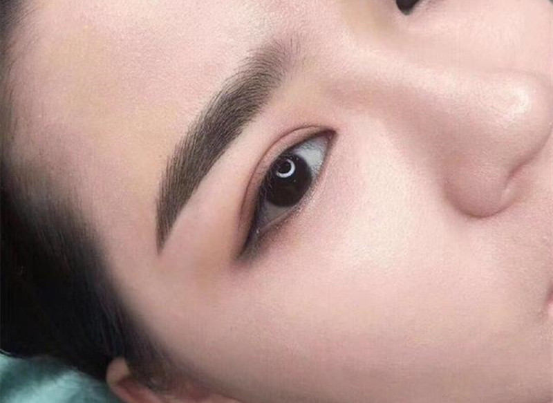 絲霧眉的特點，廣西眉眼唇技術學校教學