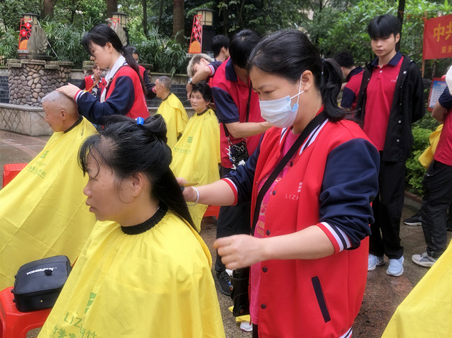 廣西學(xué)美發(fā)有實(shí)踐嗎？歡迎到廣西理發(fā)職業(yè)學(xué)校
