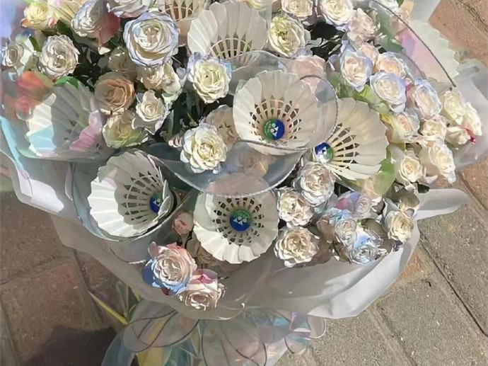 羽毛球花束，南寧鮮花花藝職業(yè)學(xué)校分享