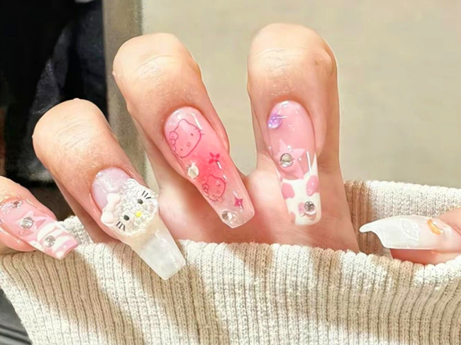 Hellokitty卡通美甲，南寧美甲款式造型學(xué)校分享