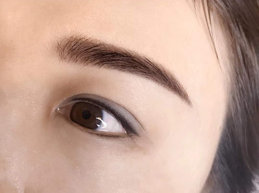 紋美瞳線的操作步驟，南寧學(xué)紋美瞳線