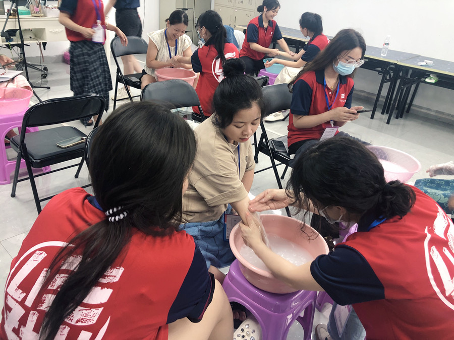 在家如何進(jìn)行手部護(hù)理？南寧美甲課堂花絮