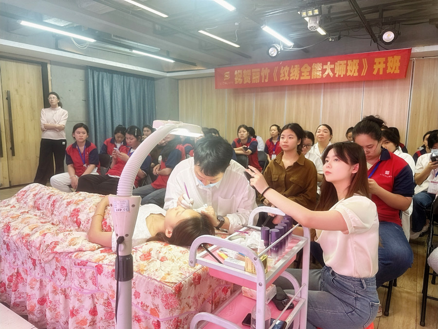 南寧紋繡培訓開班，技術拓客技巧大放送